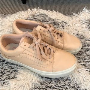 VANS 6.5 pinkish leather lace ups!
